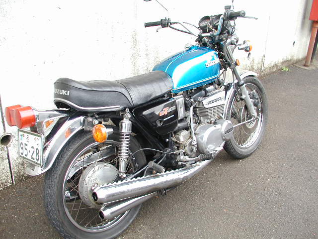 SUZUKI GT380